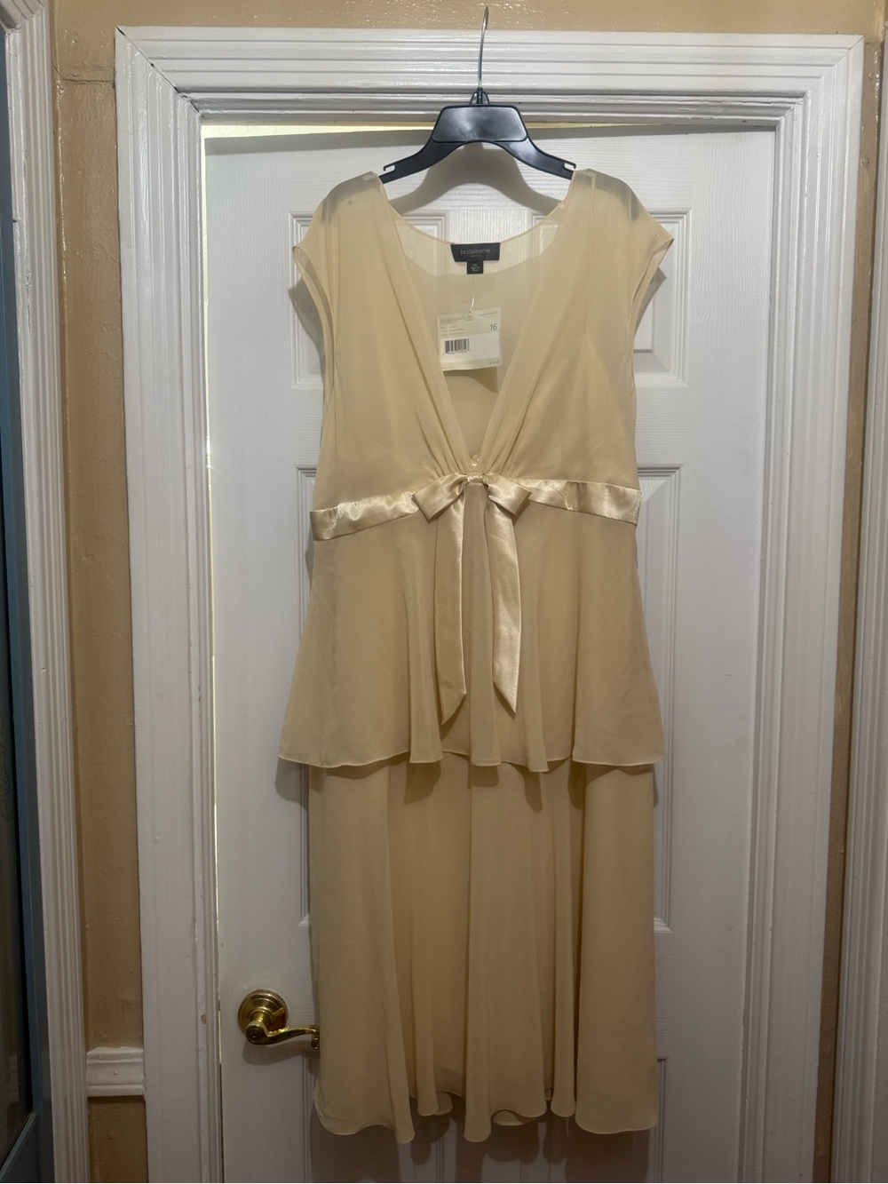 Liz Claiborne Cream Layered Midi Dress with Satin Tie Bell of the Ball!